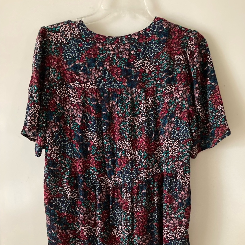 Soft top with lots of colors. Great condition